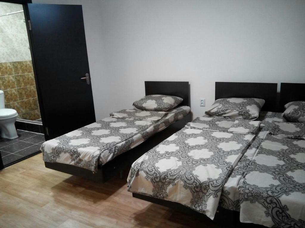 Hotel Yukon Bosteri Zewnętrze zdjęcie