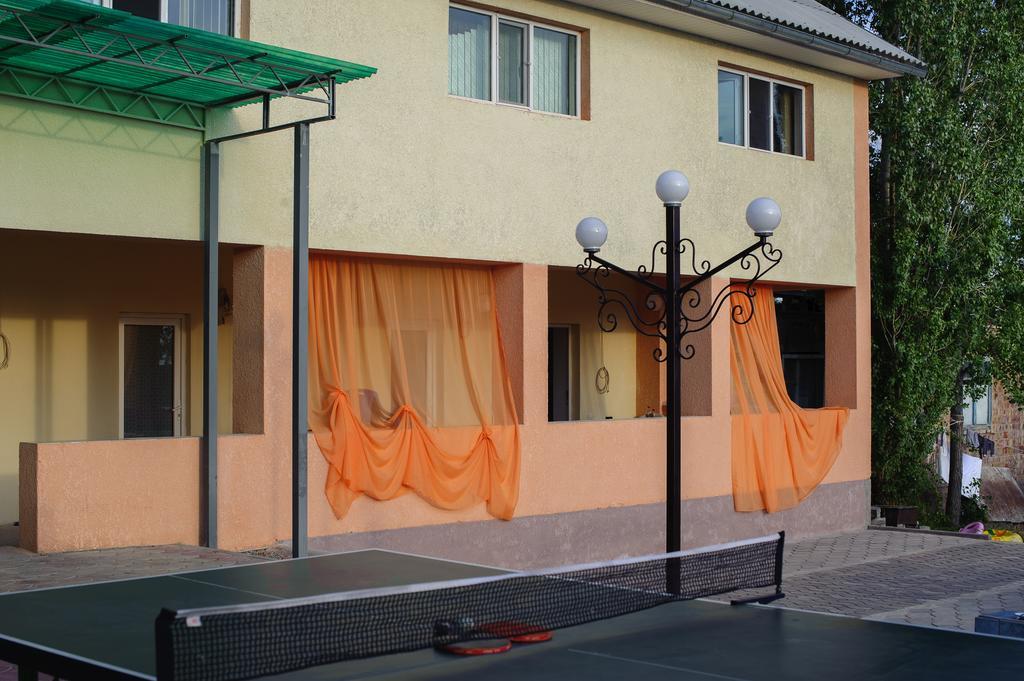 Hotel Yukon Bosteri Zewnętrze zdjęcie